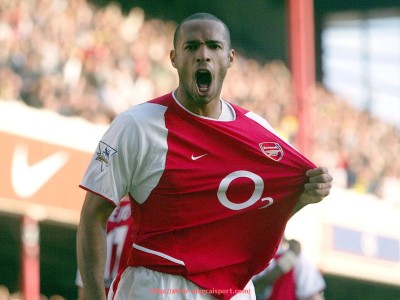 杏彩体育-德甲的世仇球队：哪些球队之间有着深厚的敌对情结？